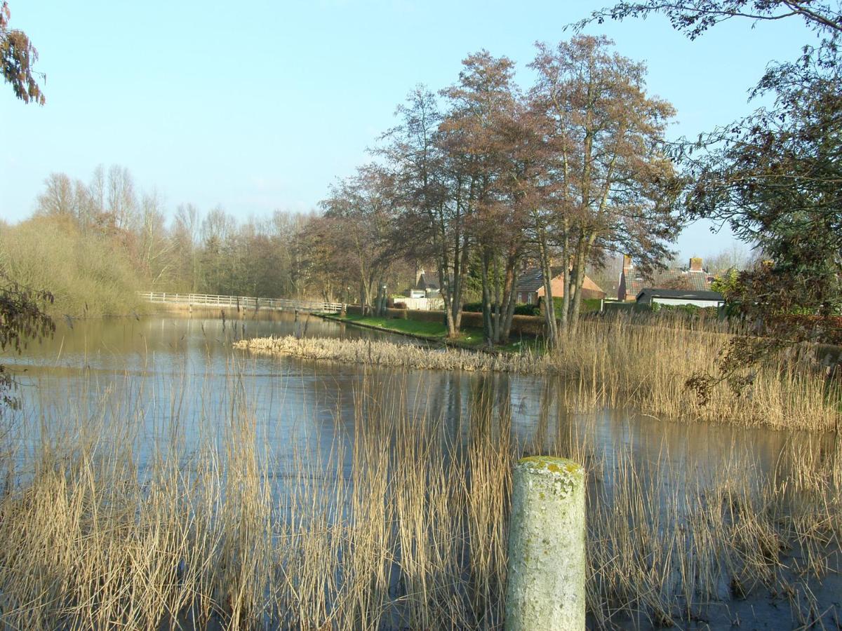 Bed and Breakfast Slapen Bij De Zeeuwse Lala IJzendijke Экстерьер фото