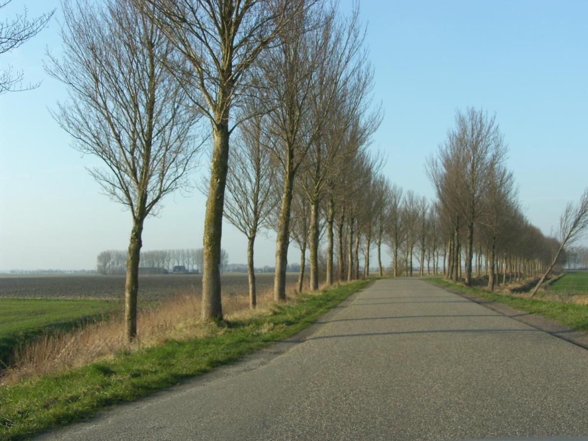 Bed and Breakfast Slapen Bij De Zeeuwse Lala IJzendijke Экстерьер фото